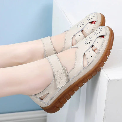 CD | Pantofi casual cu model floral perforat