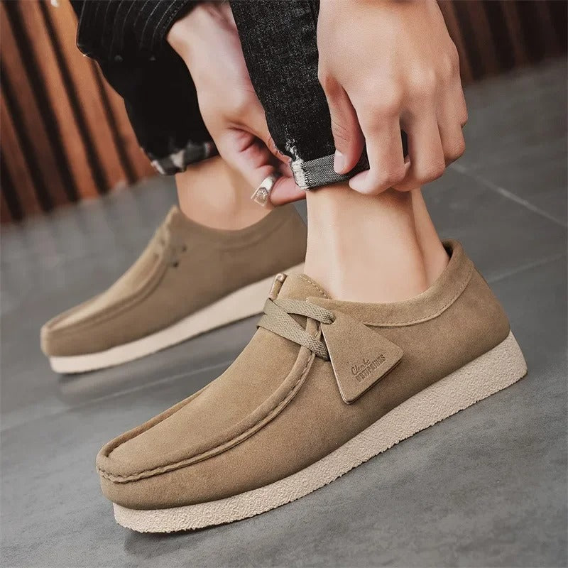 CD | Adidași slip-on din piele de căprioară
