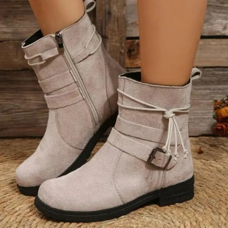 CD | Botine vintage cu catarame