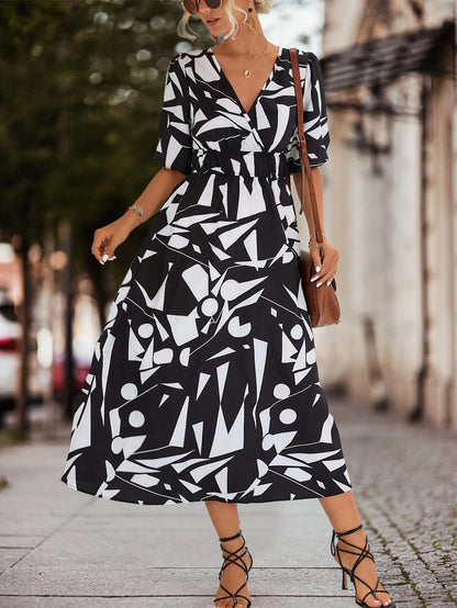 CD | Rochie maxi cu decolteu floral în V