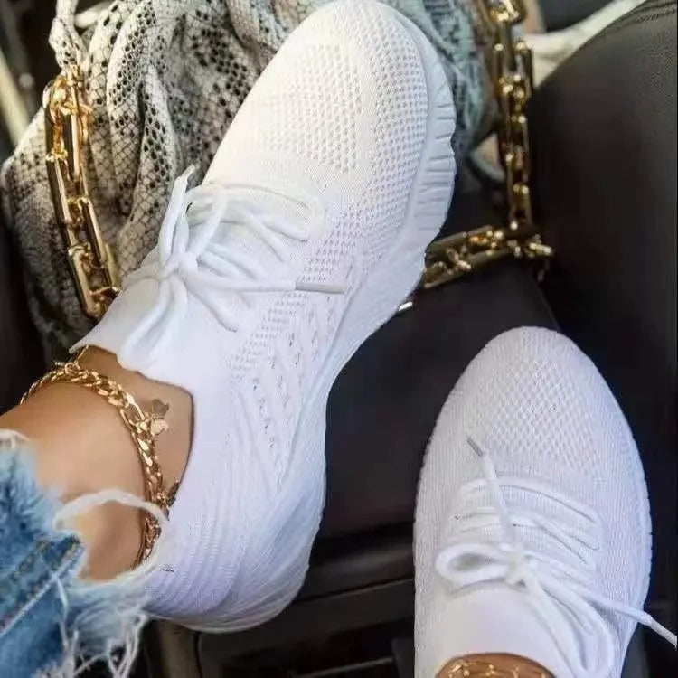 CD | Pantofi sport eleganți, moderni, cu toc