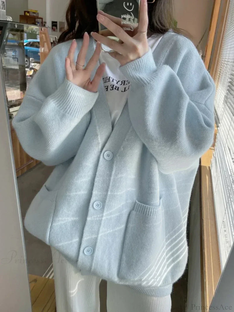 Timeless Vintage Style Cardigan