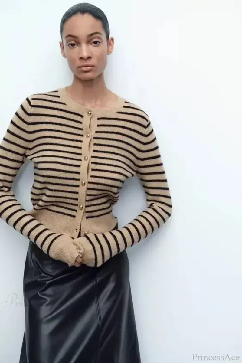 Timeless Vintage Style Cardigan