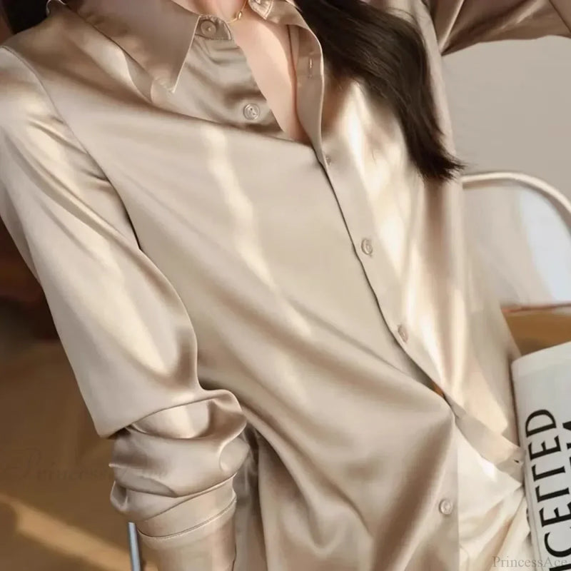 Timeless Vintage Style Blouse
