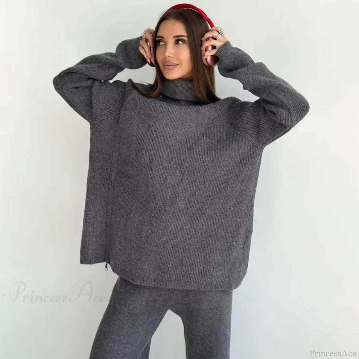 GRAY