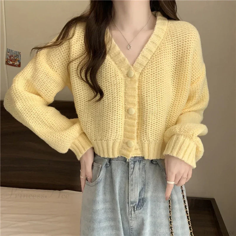 Elegantly Designed Cardigan
