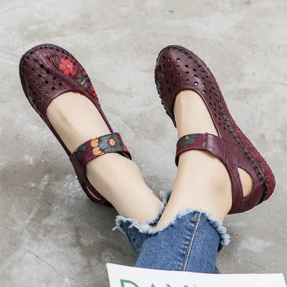 CD | Pantofi slip-on cu decupaj floral