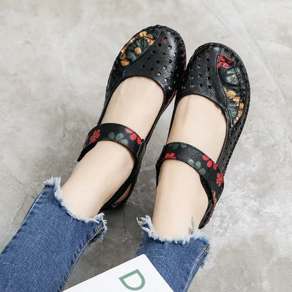 CD | Pantofi slip-on cu decupaj floral