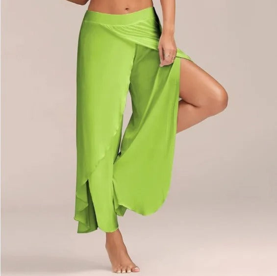 CD | Pantaloni de yoga cu croială largă într-un design monocrom