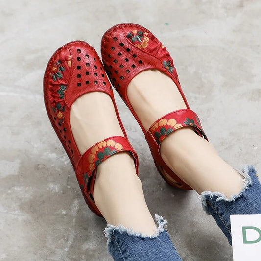 CD | Pantofi slip-on cu decupaj floral