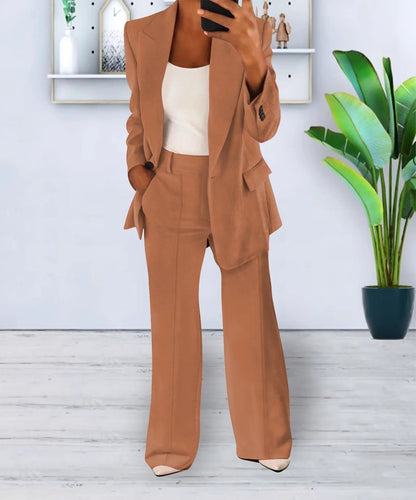 CD | Blazer și pantaloni de damă